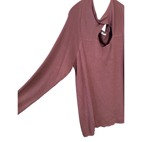 Maurice's Mauve Long sleeved waffle knit sweater with a cut-out Sx 2X - Picture 3 of 8